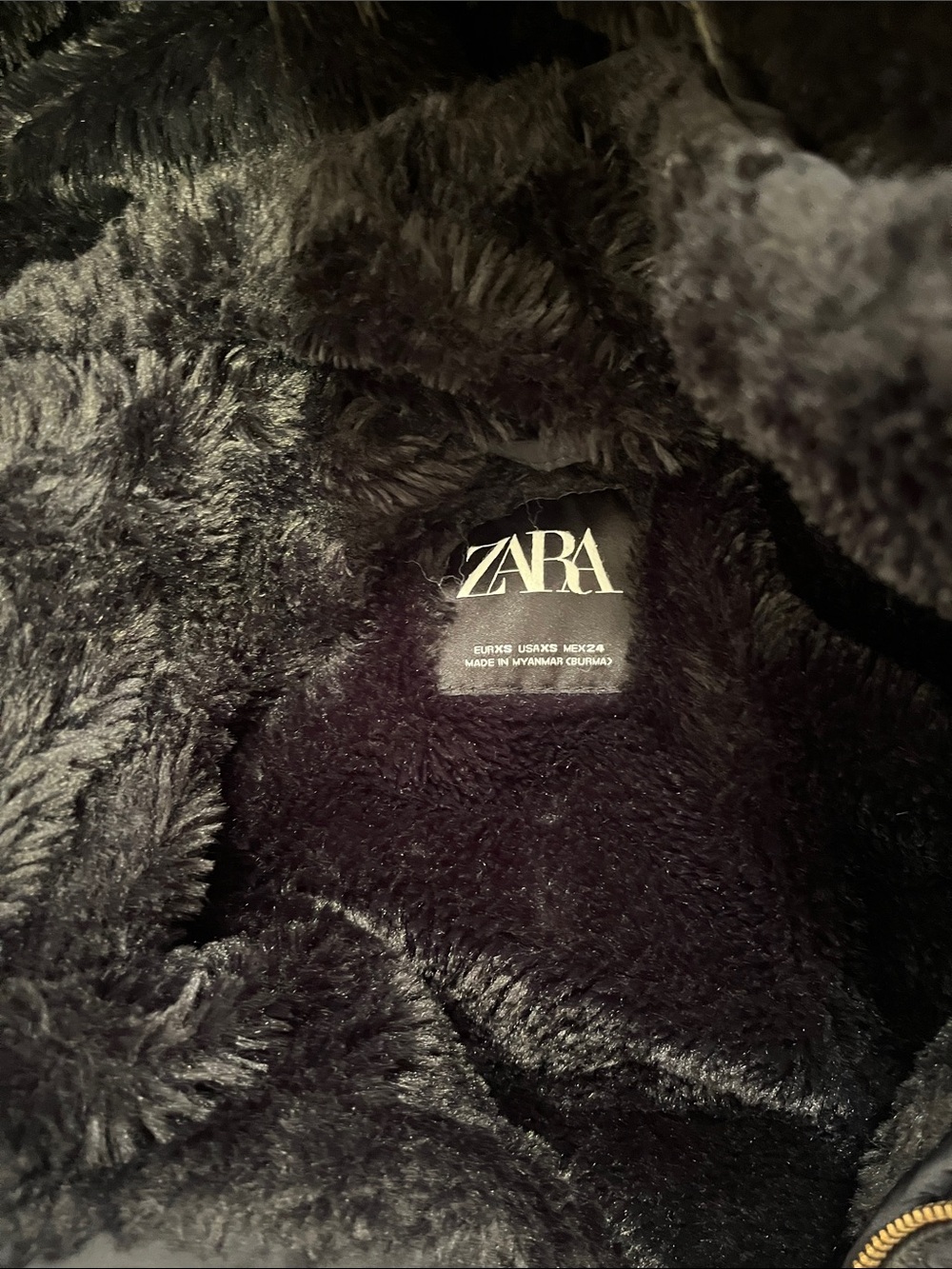 Zara Black Puffer Jacket with Tan Faux-Fur Hood Trim - Picture 5 of 5